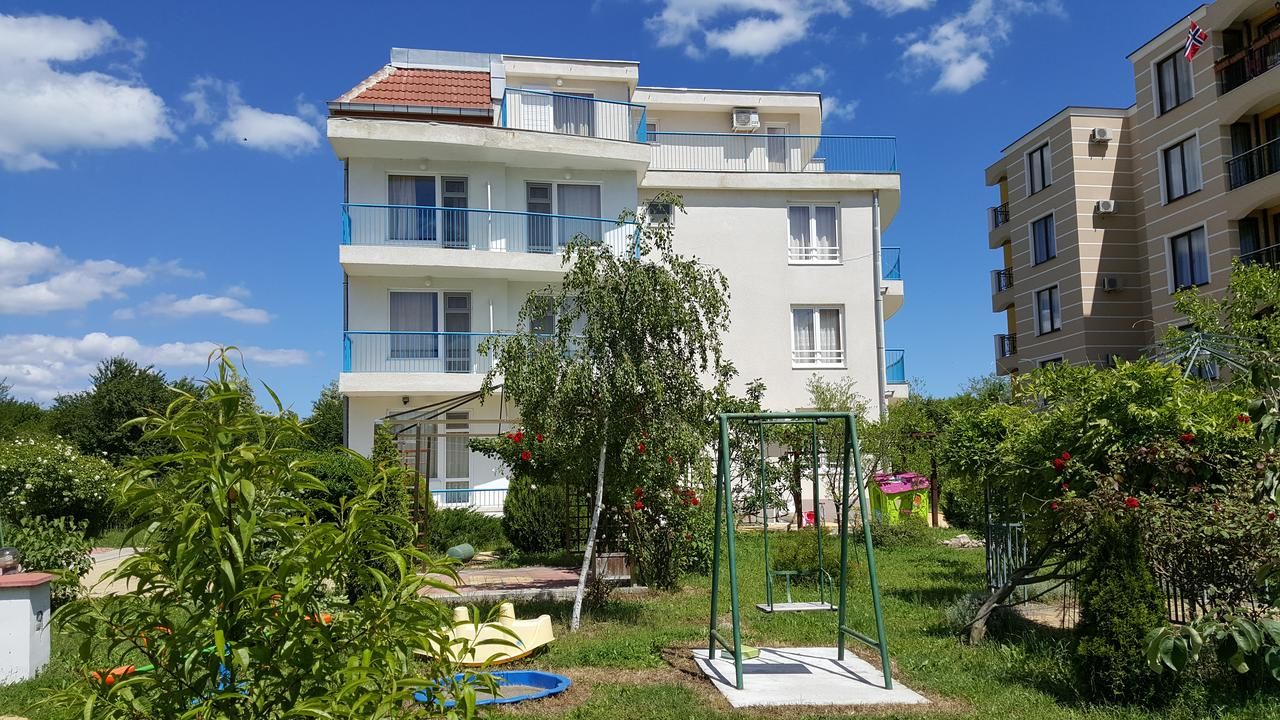 Гостевой дом Lilia Guest House Несебр-45